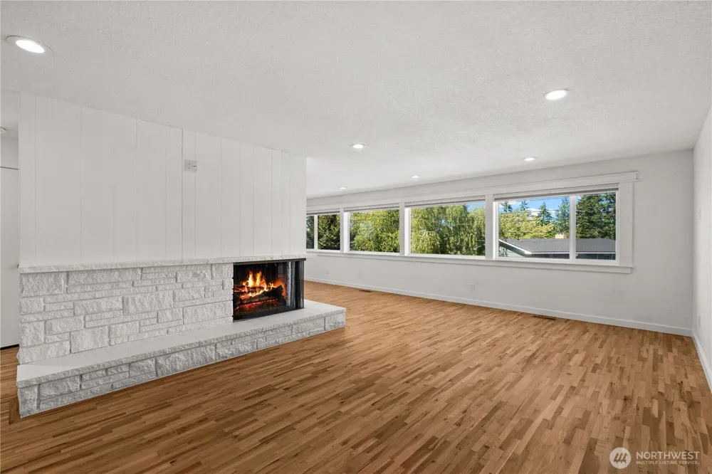 4019 Robin Road W University Place, WA 98466