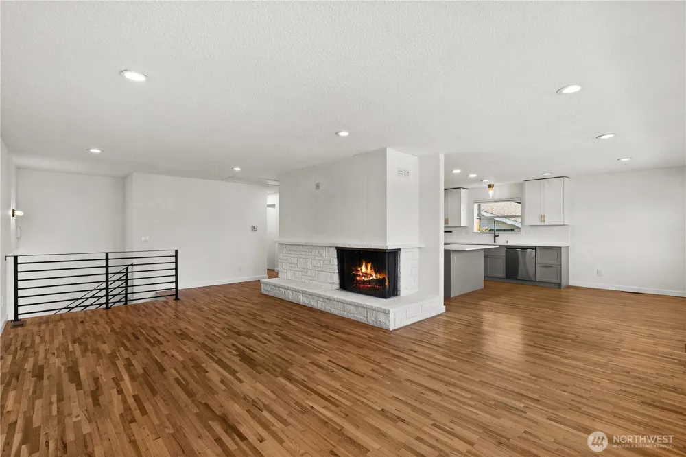 4019 Robin Road W University Place, WA 98466