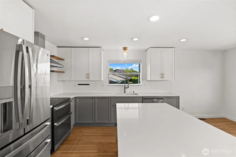 4019 Robin Road W University Place, WA 98466