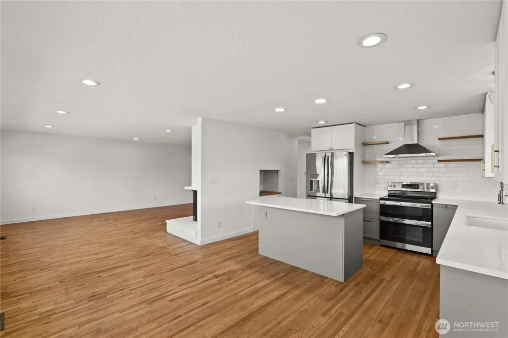 4019 Robin Road W University Place, WA 98466