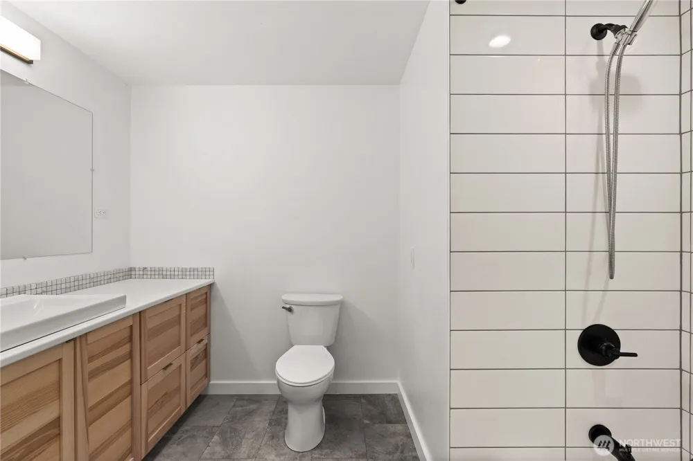4019 Robin Road W University Place, WA 98466