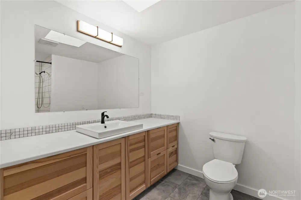 4019 Robin Road W University Place, WA 98466