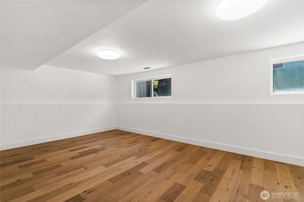4019 Robin Road W University Place, WA 98466