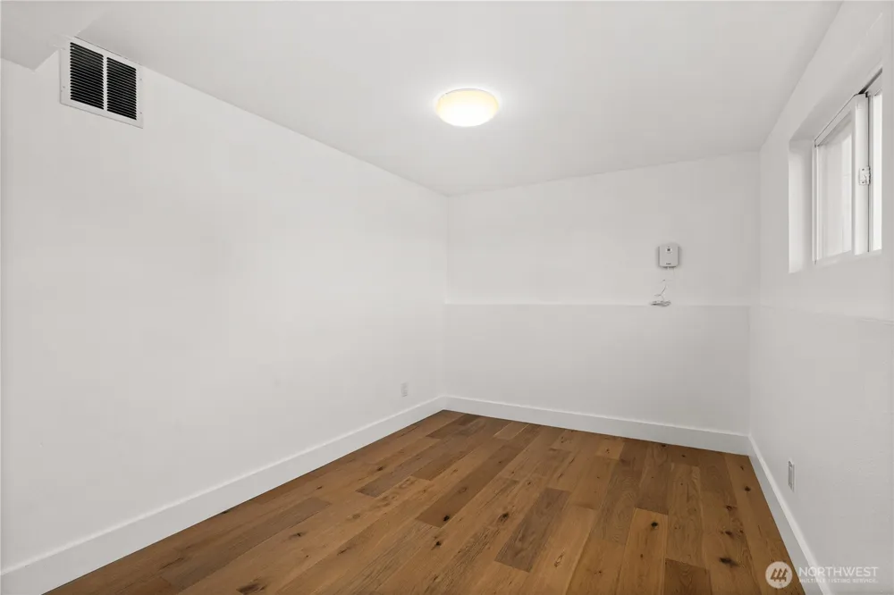 4019 Robin Road W University Place, WA 98466