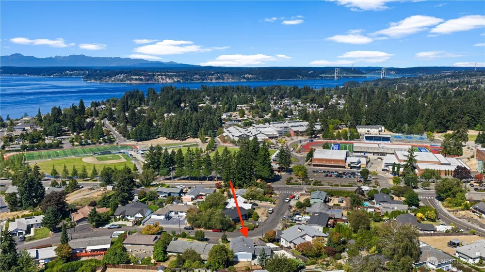4019 Robin Road W University Place, WA 98466