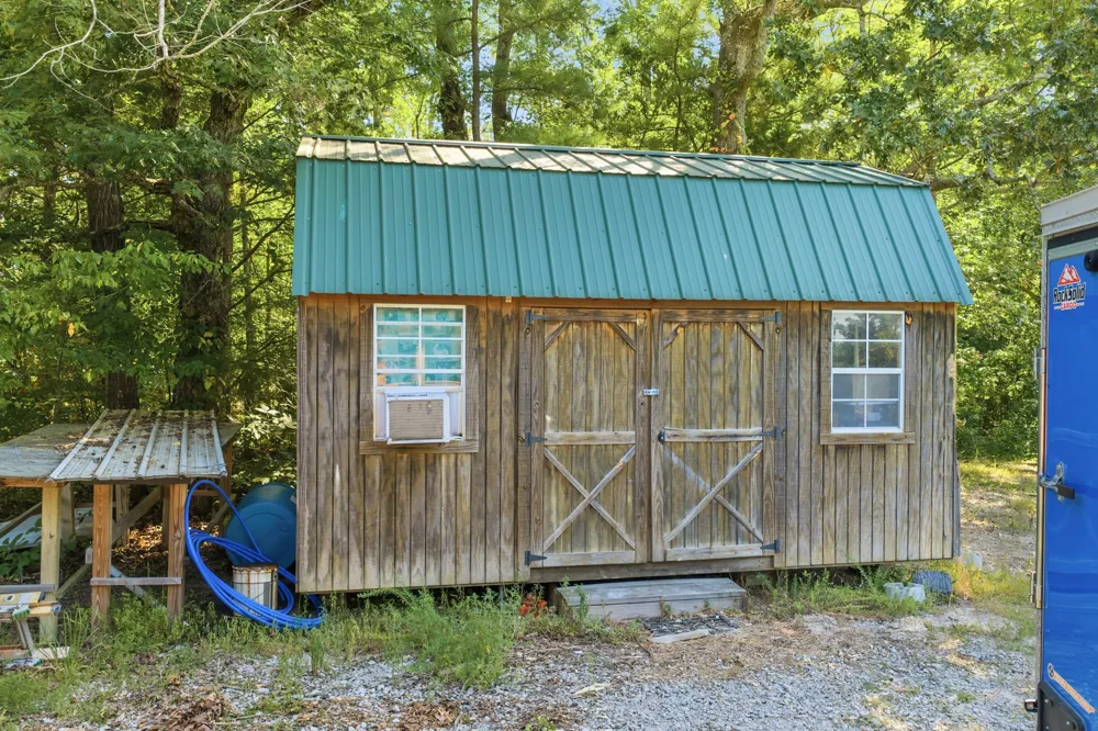 2950 McKenzie Rd Parsons, TN 38363