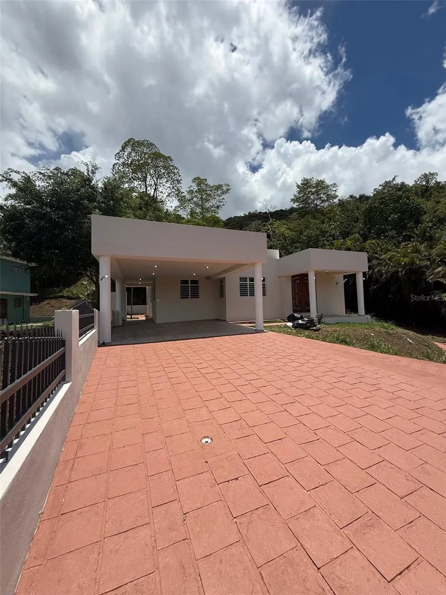 796 BAIROA Caguas, PR 00725