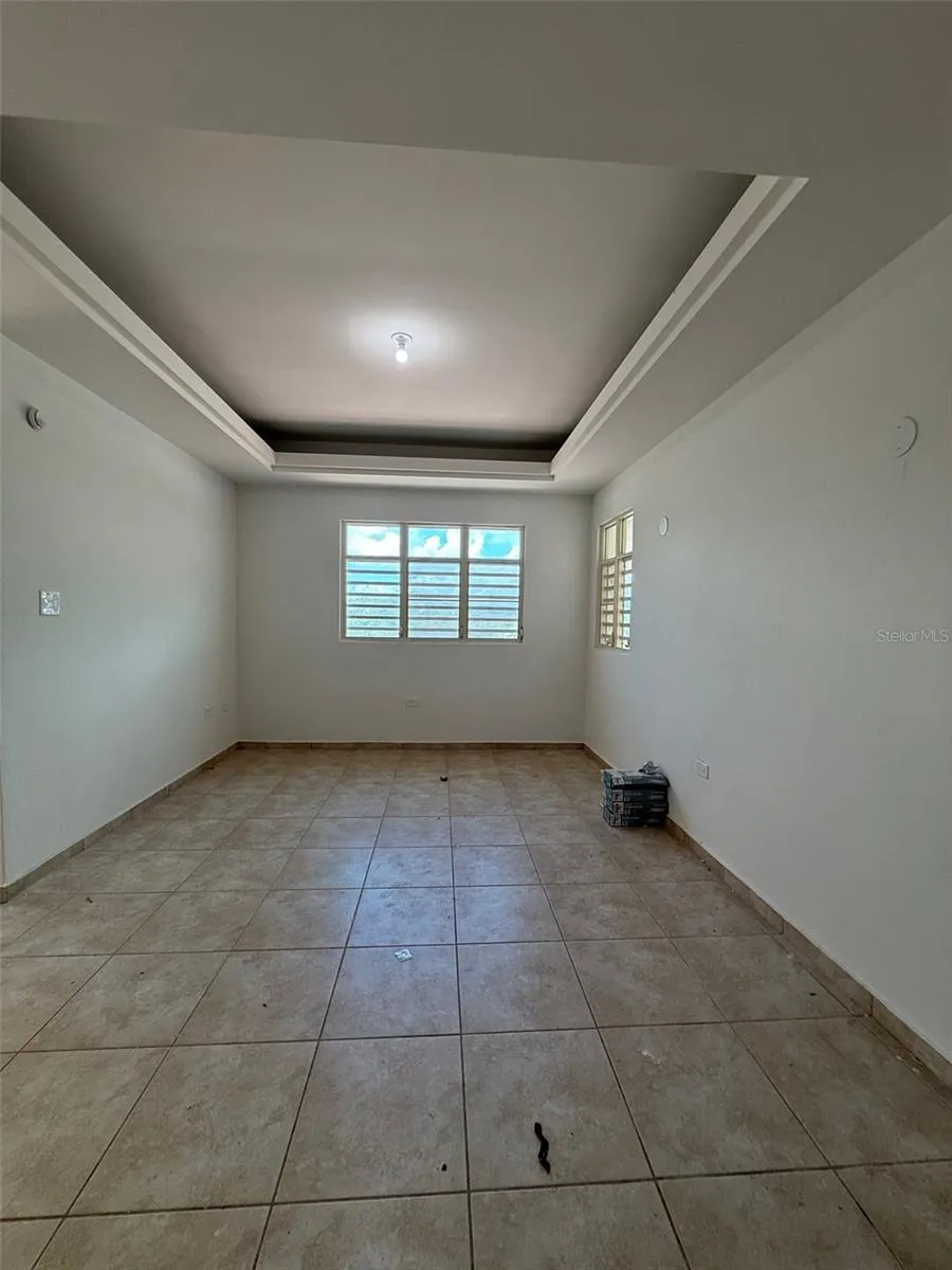 796 BAIROA Caguas, PR 00725