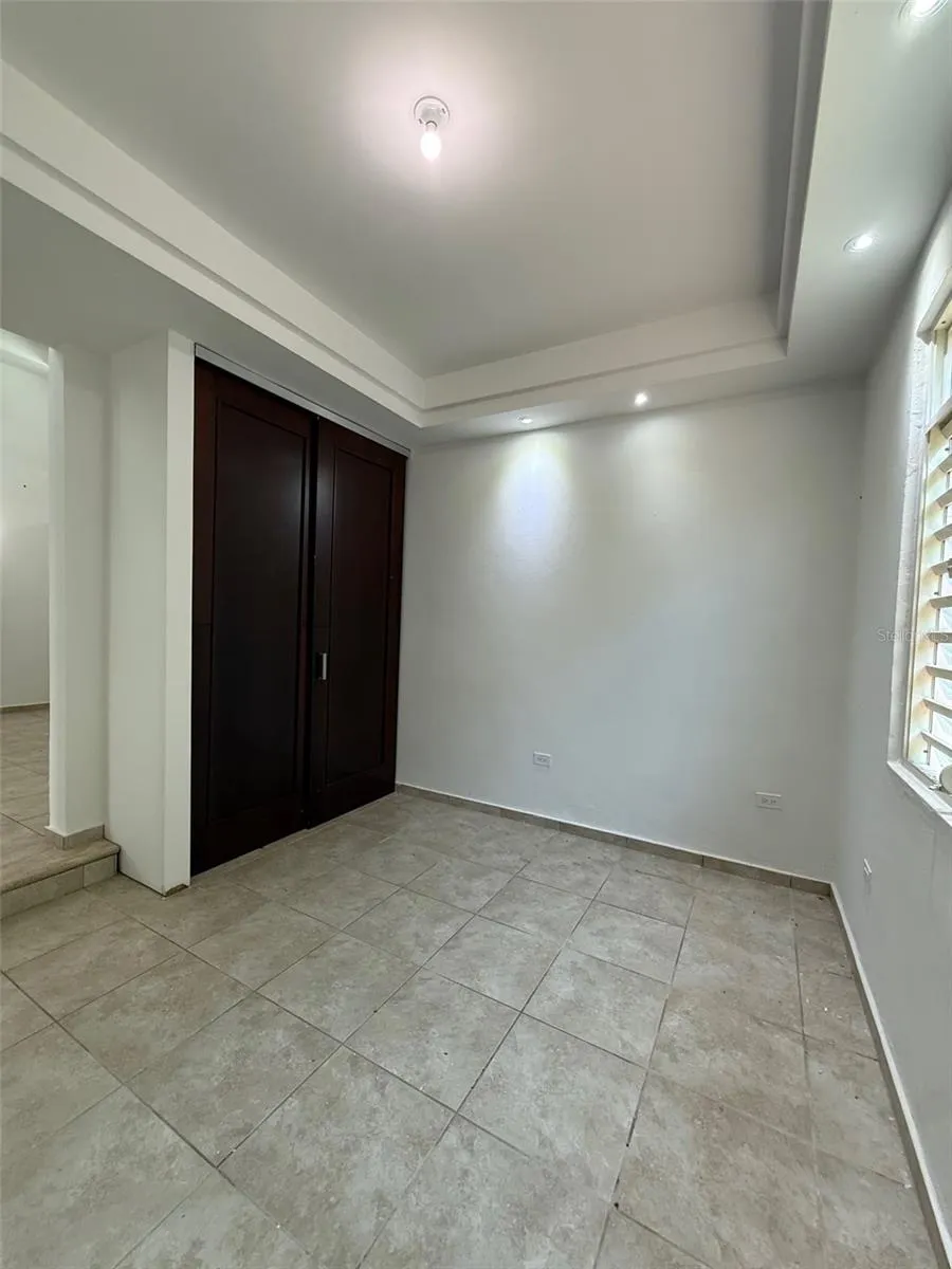796 BAIROA Caguas, PR 00725