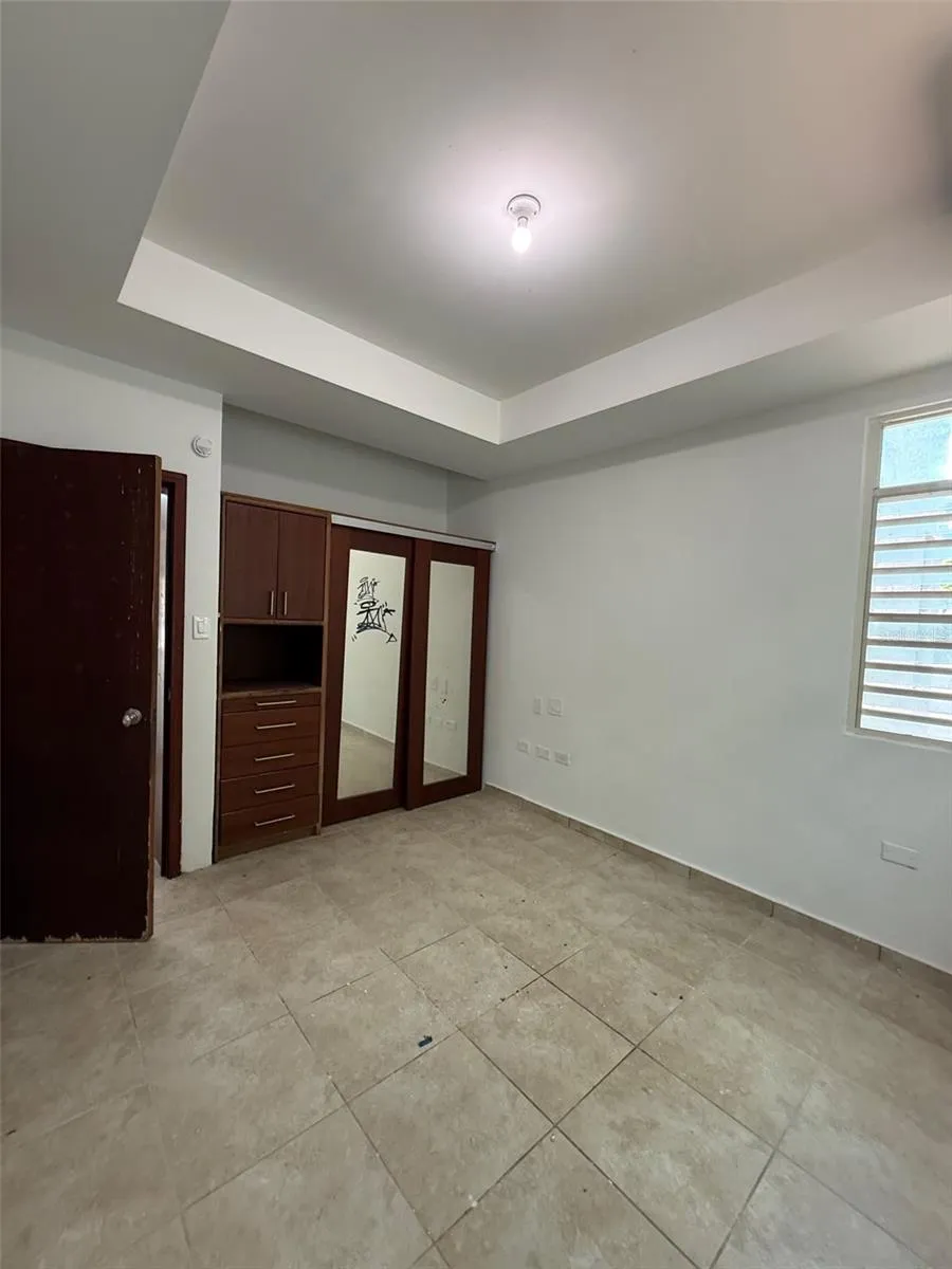 796 BAIROA Caguas, PR 00725