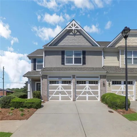 3552 Clear Creek Crossing NW