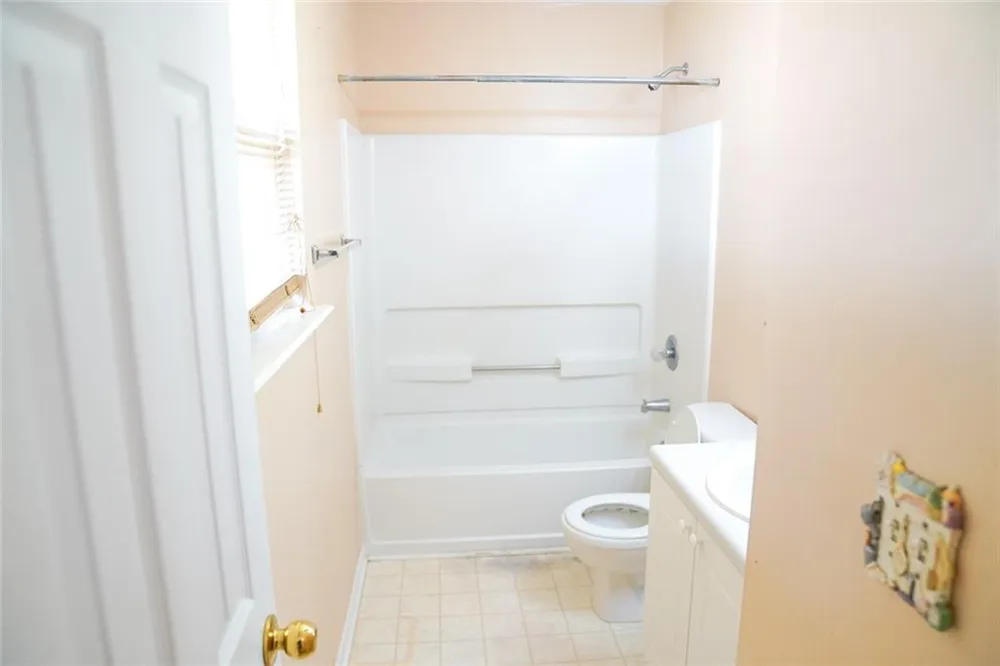 300 Goldenrod Drive Stockbridge, GA 30281