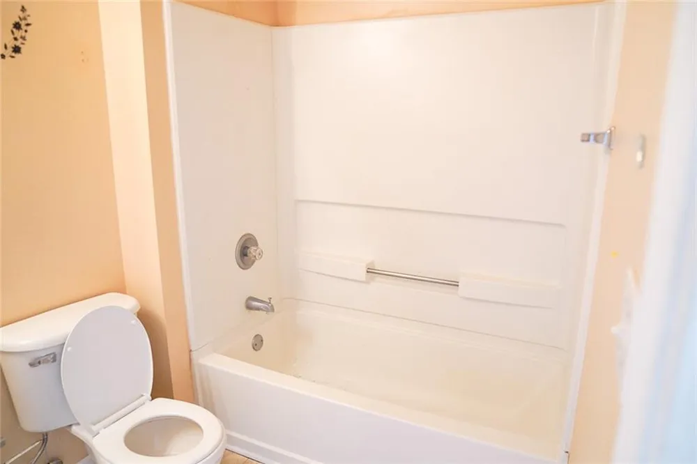 300 Goldenrod Drive Stockbridge, GA 30281