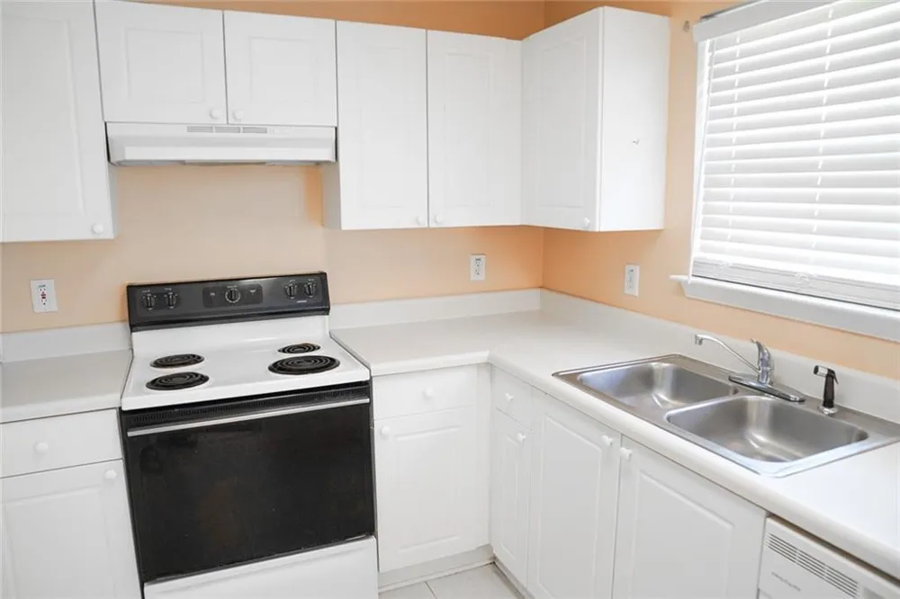 300 Goldenrod Drive Stockbridge, GA 30281