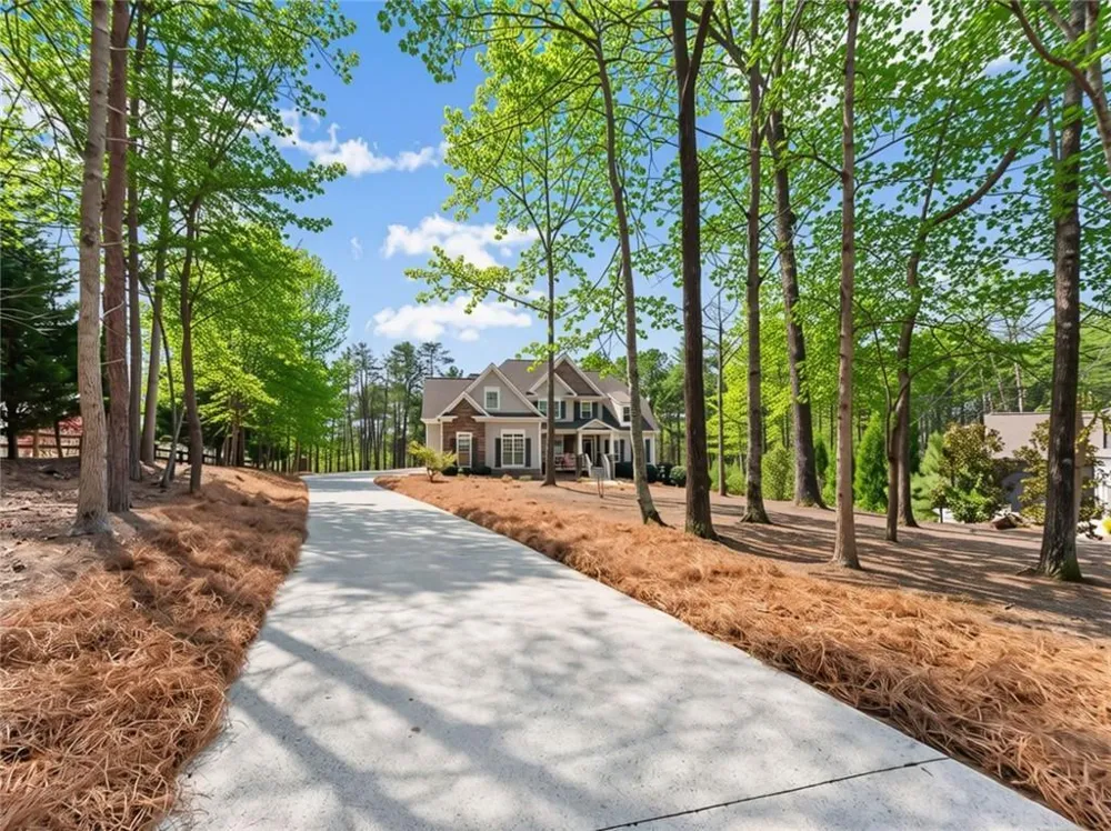 267 Chestnut Oak Lane Dawsonville, GA 30534