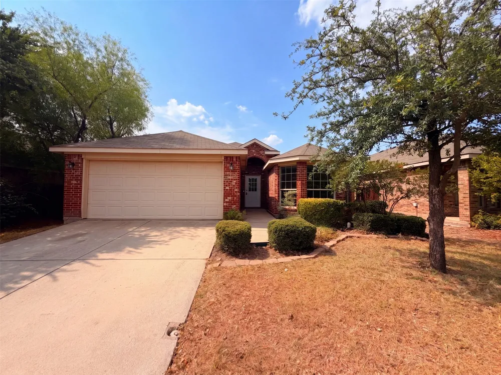 2011 Allyson Drive Heartland, TX 75126