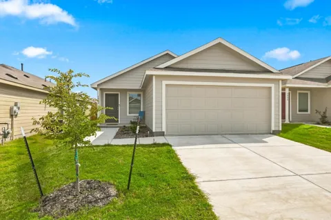 1012 Calley Pear Trail