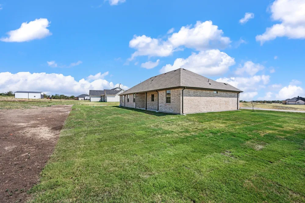 1013 Gatlin Court Springtown, TX 76082