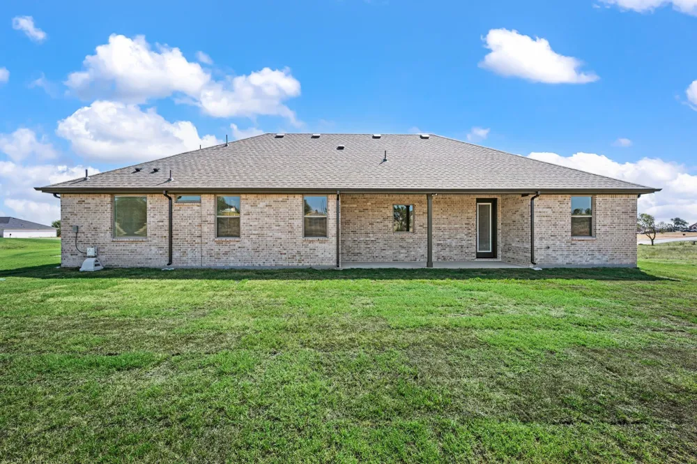 1013 Gatlin Court Springtown, TX 76082