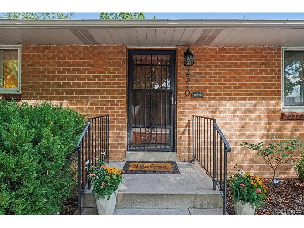 2370 Kingston Street Aurora, CO 80010
