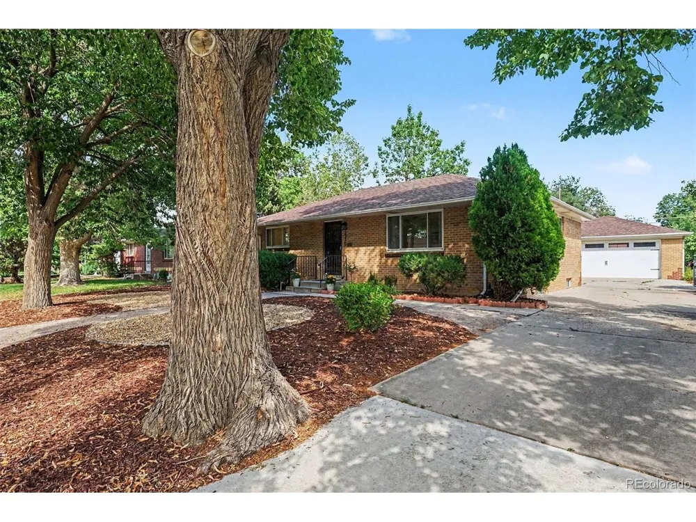 2370 Kingston Street Aurora, CO 80010