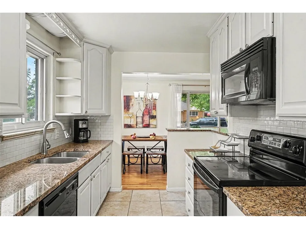 2370 Kingston Street Aurora, CO 80010