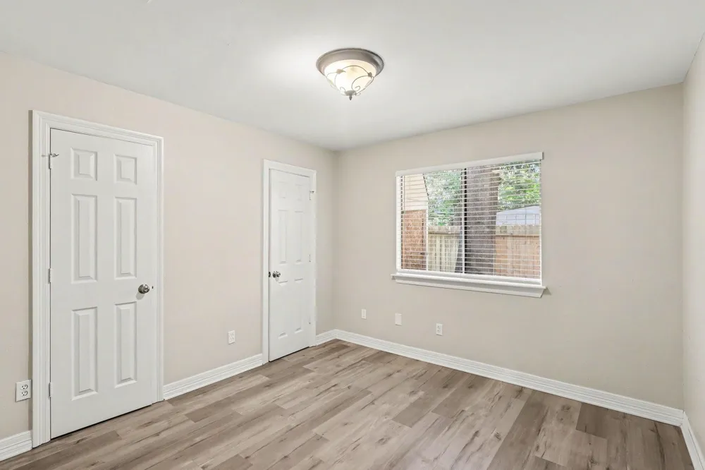 3 Flint Street Conroe, TX 77301