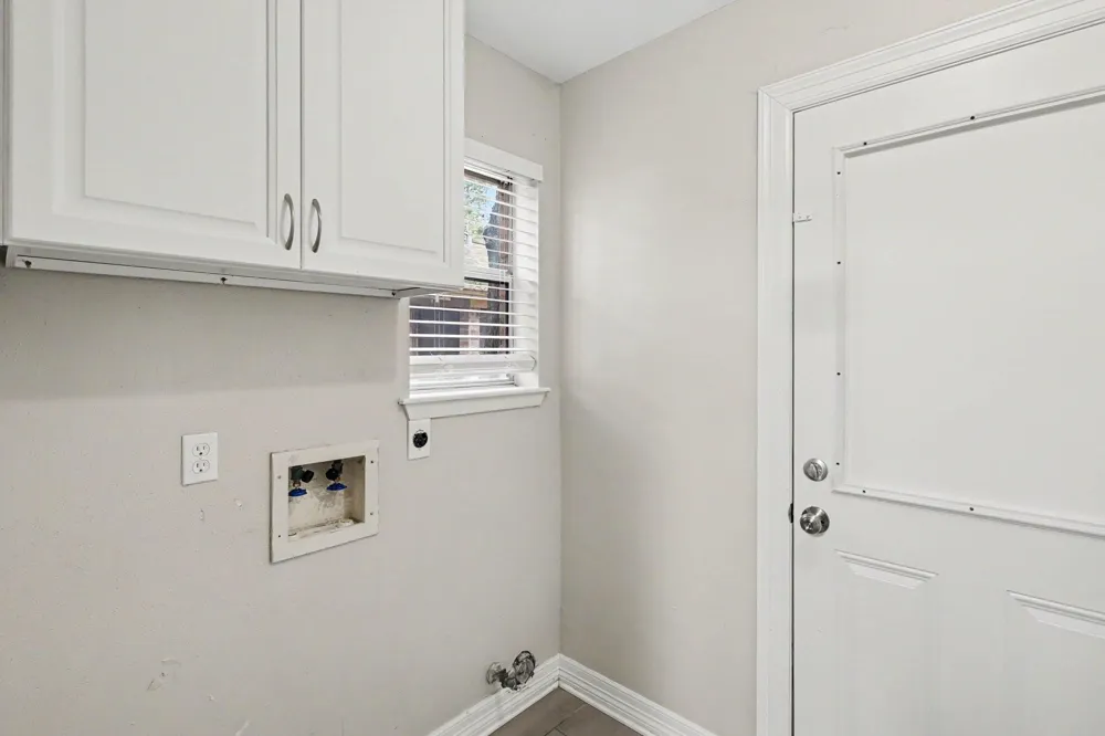 3 Flint Street Conroe, TX 77301