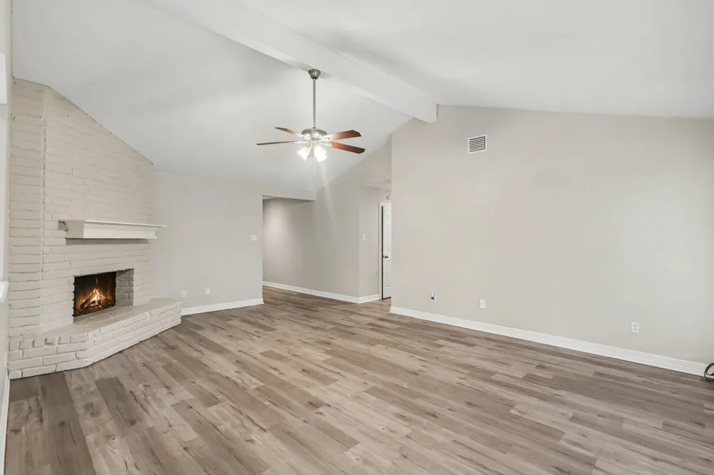 3 Flint Street Conroe, TX 77301
