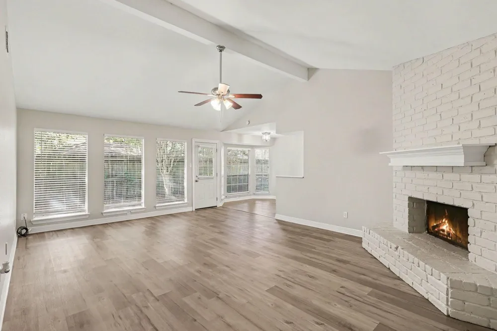 3 Flint Street Conroe, TX 77301