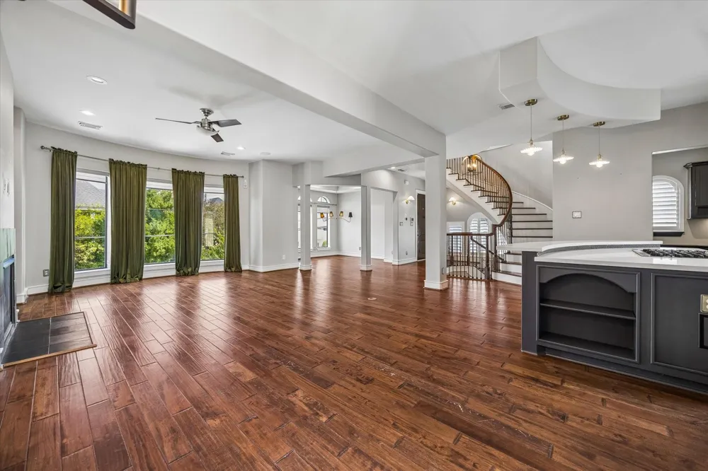 5803 Kiam Street Houston, TX 77007