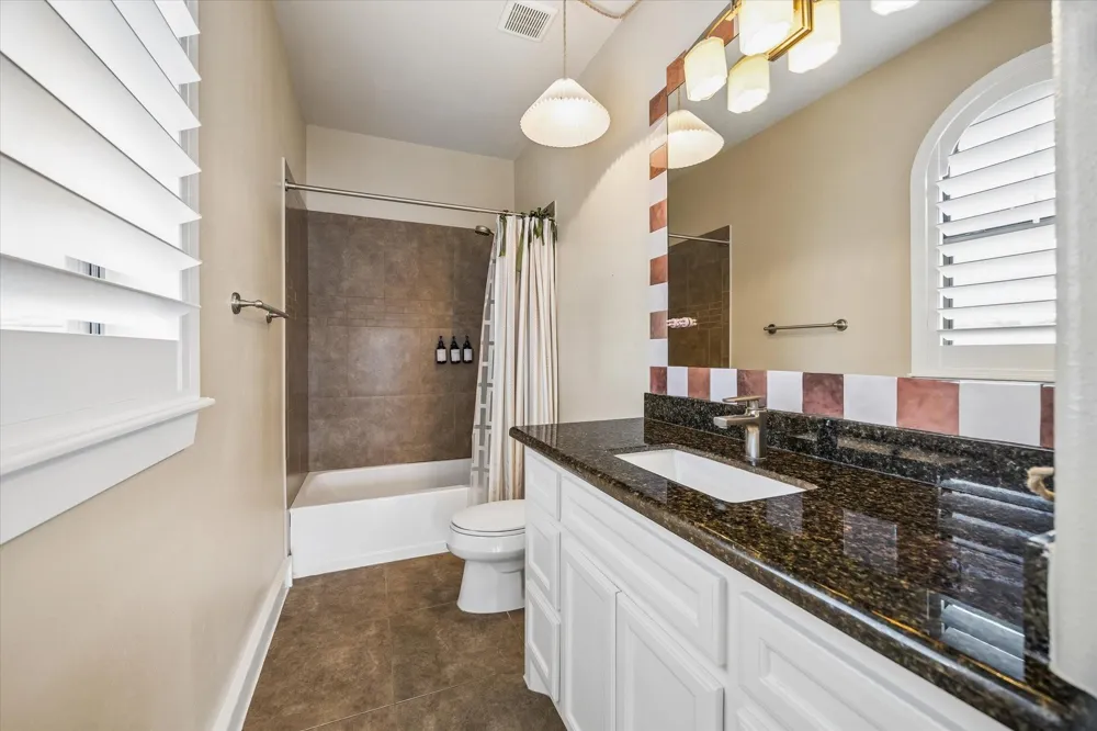 5803 Kiam Street Houston, TX 77007