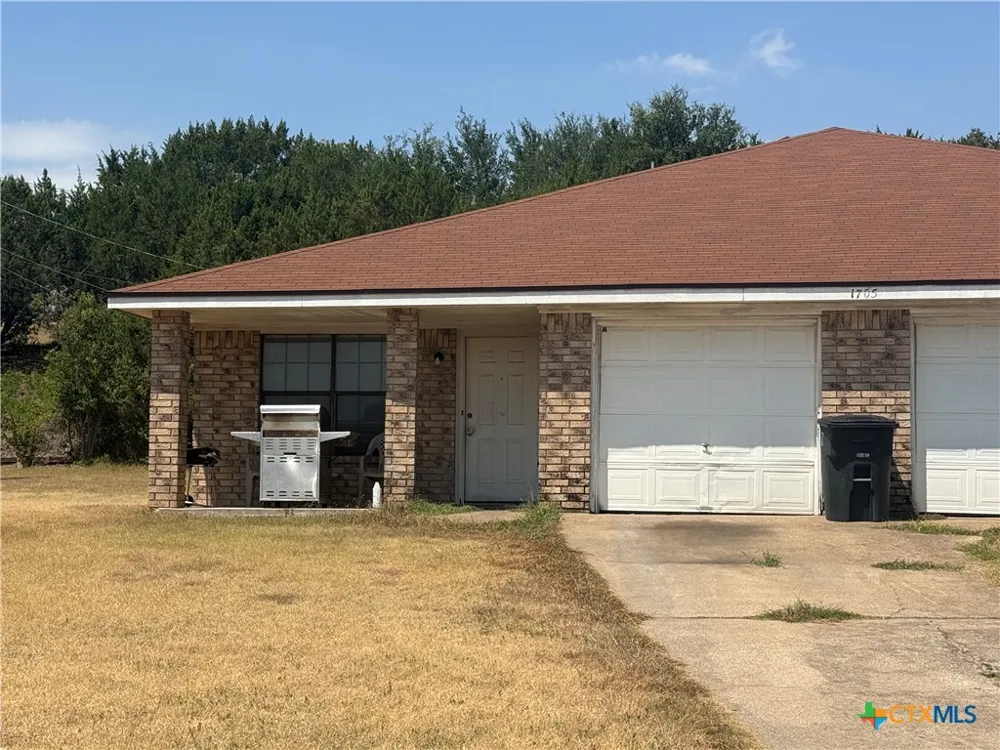 1705 Copperfield Circle Killeen, TX 76543