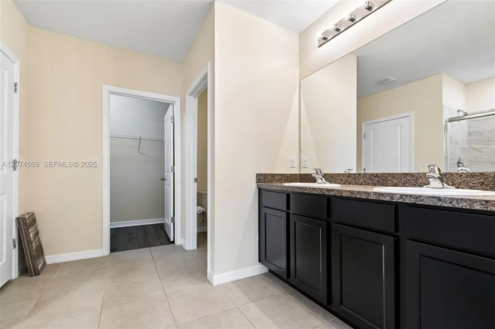 11181 Leland Groves dr Tampa, FL 33579