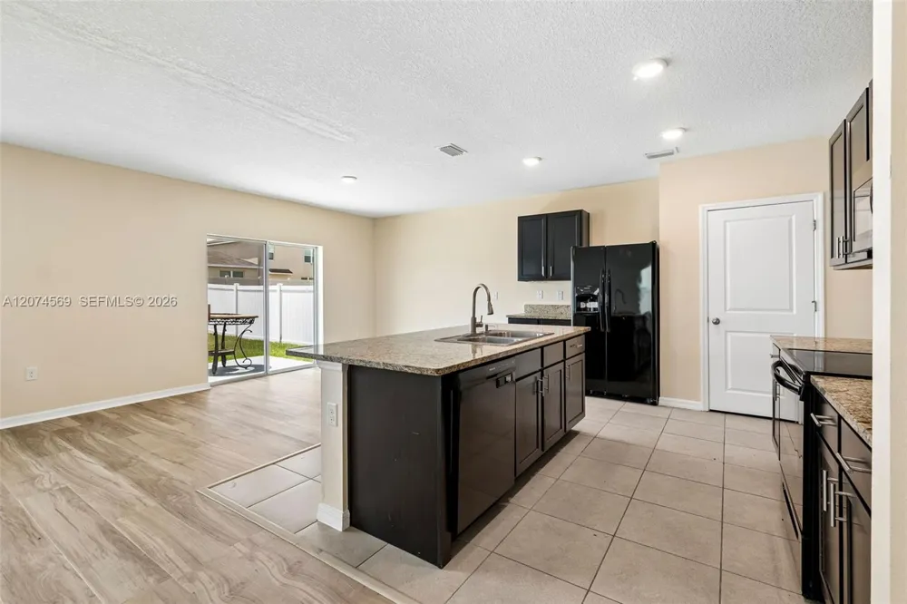 11181 Leland Groves dr Tampa, FL 33579