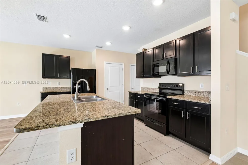 11181 Leland Groves dr Tampa, FL 33579