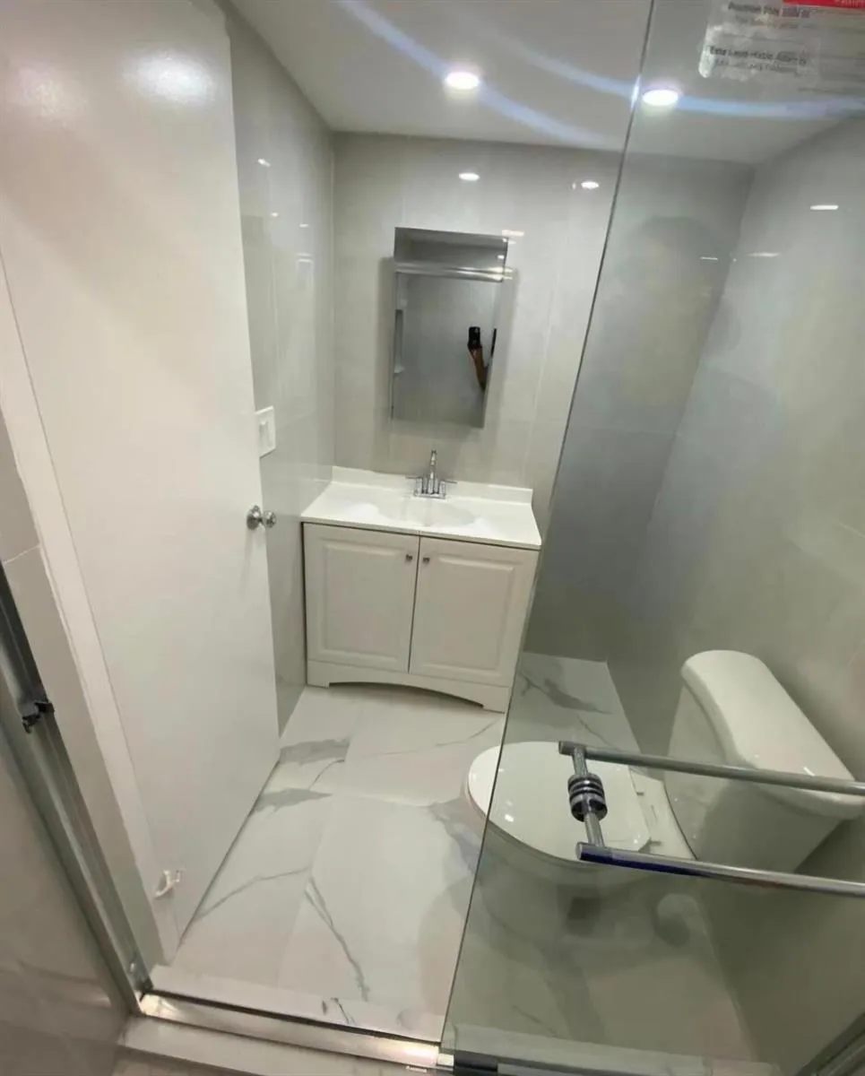 2600 NW 49TH AVENUE #112 Lauderdale Lakes, FL 33313