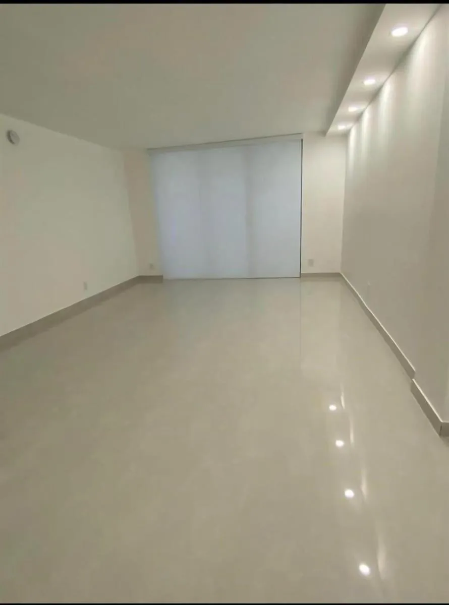 2600 NW 49TH AVENUE #112 Lauderdale Lakes, FL 33313