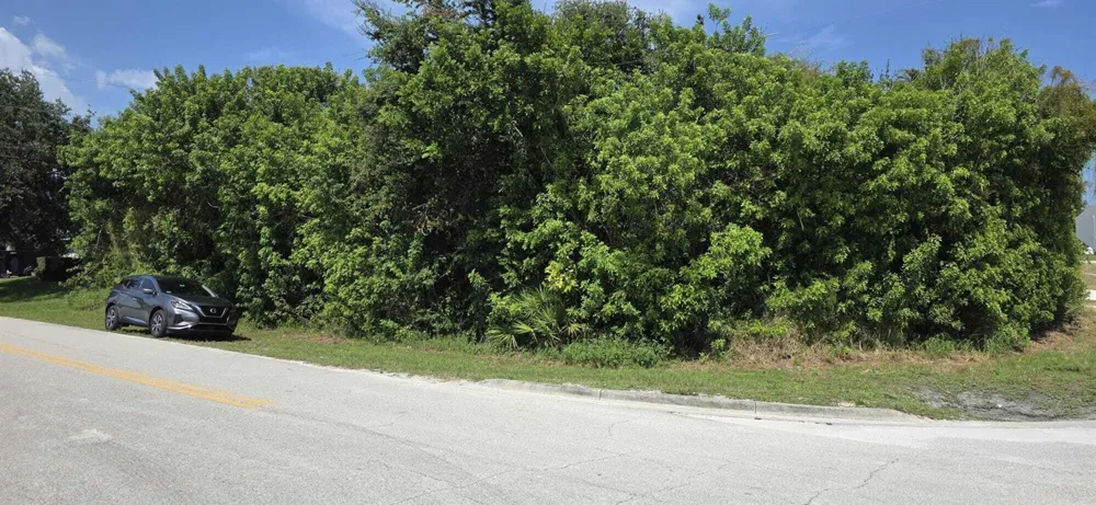 1330 4th Avenue SW Vero Beach, FL 32962