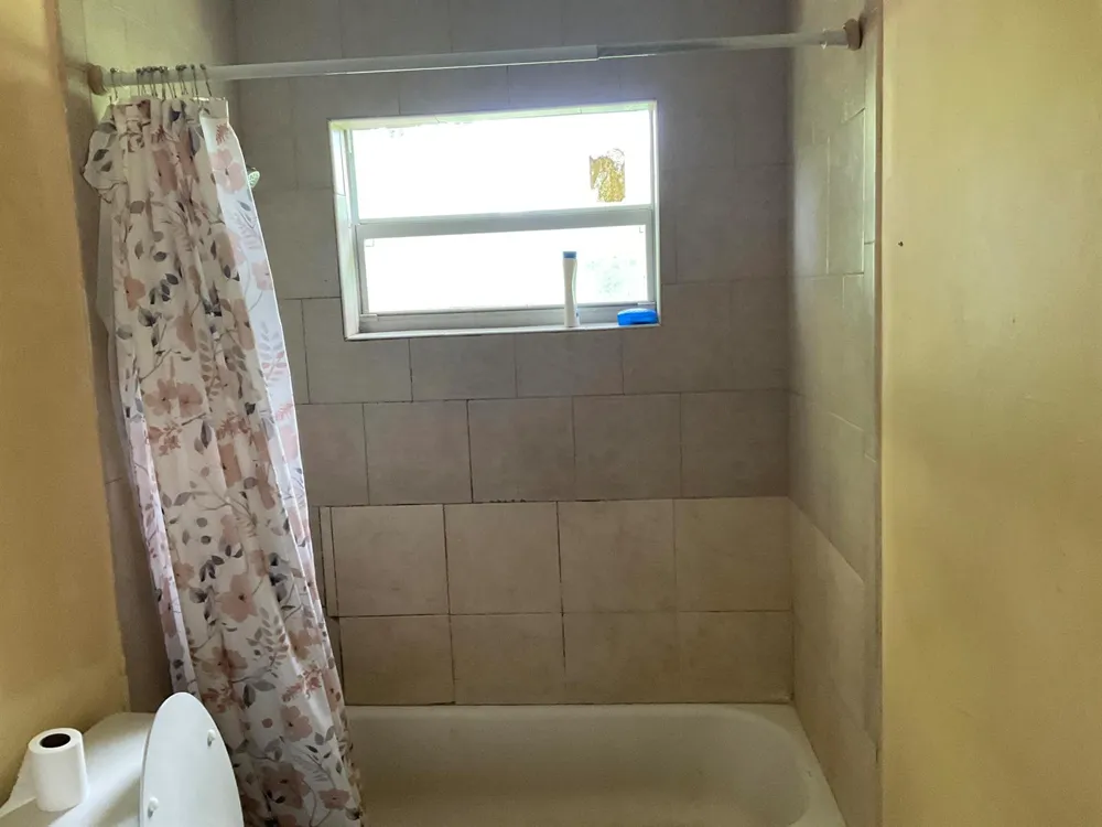 211 NE 27TH AVENUE Boynton Beach, FL 33435