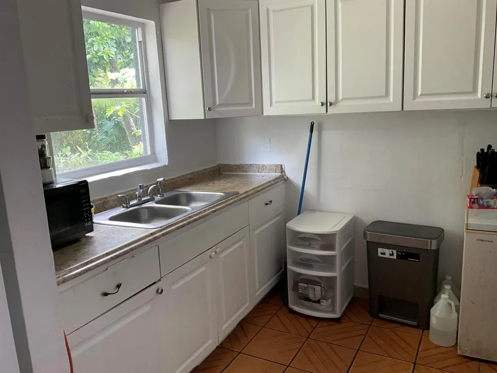 211 NE 27TH AVENUE Boynton Beach, FL 33435
