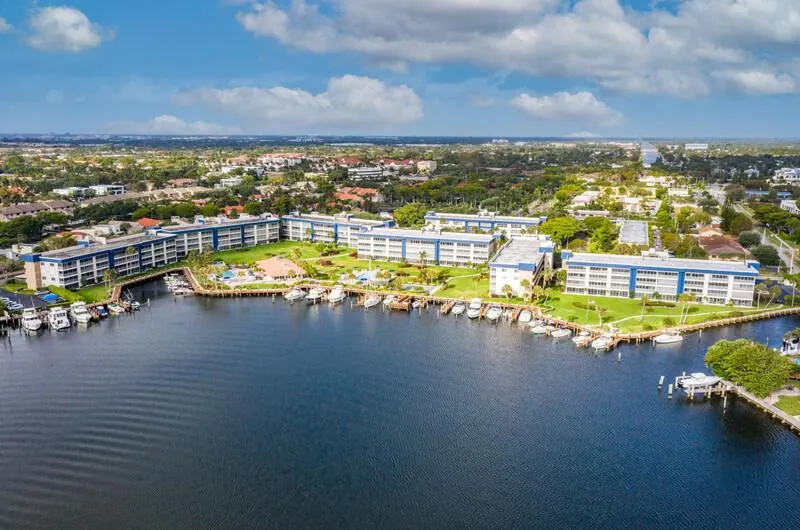 3401 W Spanish Trail #455 Delray Beach, FL 33483