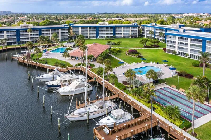 3401 W Spanish Trail #455 Delray Beach, FL 33483