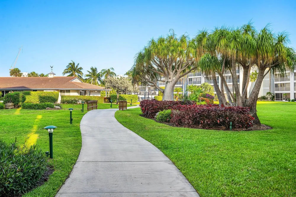 3401 W Spanish Trail #455 Delray Beach, FL 33483