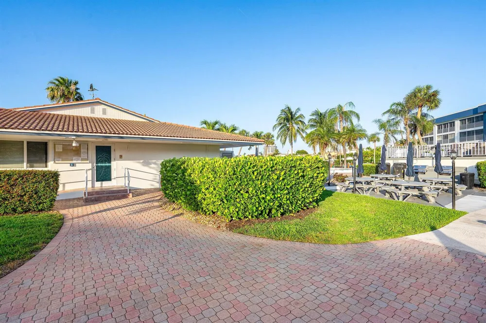 3401 W Spanish Trail #455 Delray Beach, FL 33483