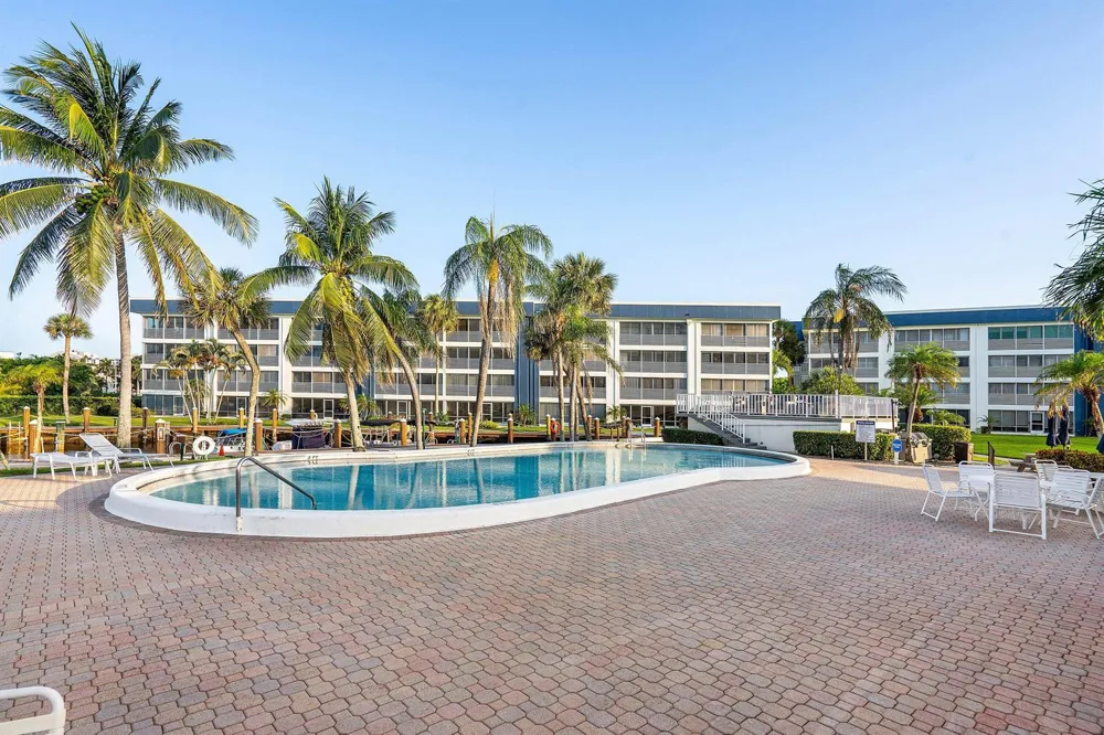 3401 W Spanish Trail #455 Delray Beach, FL 33483