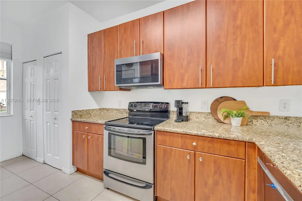 8999 SW 18th St #1401 Miramar, FL 33025