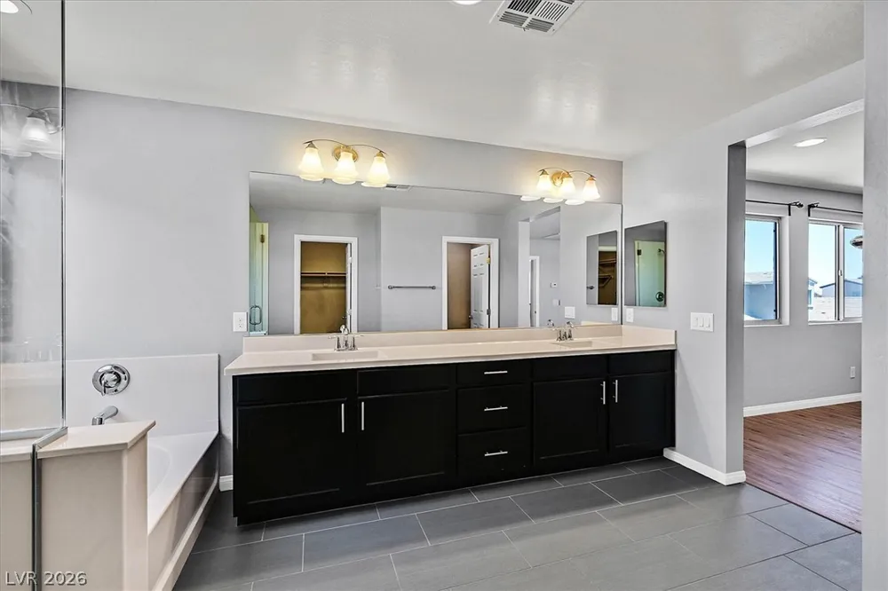 272 Finsbury Court Las Vegas, NV 89148