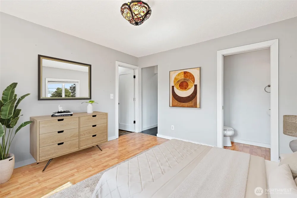 4813 S Oakes Street Tacoma, WA 98409