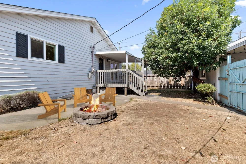 4813 S Oakes Street Tacoma, WA 98409